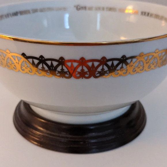 AVON VTG Statue Liberty Bowl 1985 Ceramic Torch Flame  Wood Base Commemorative - Picture 10 of 10